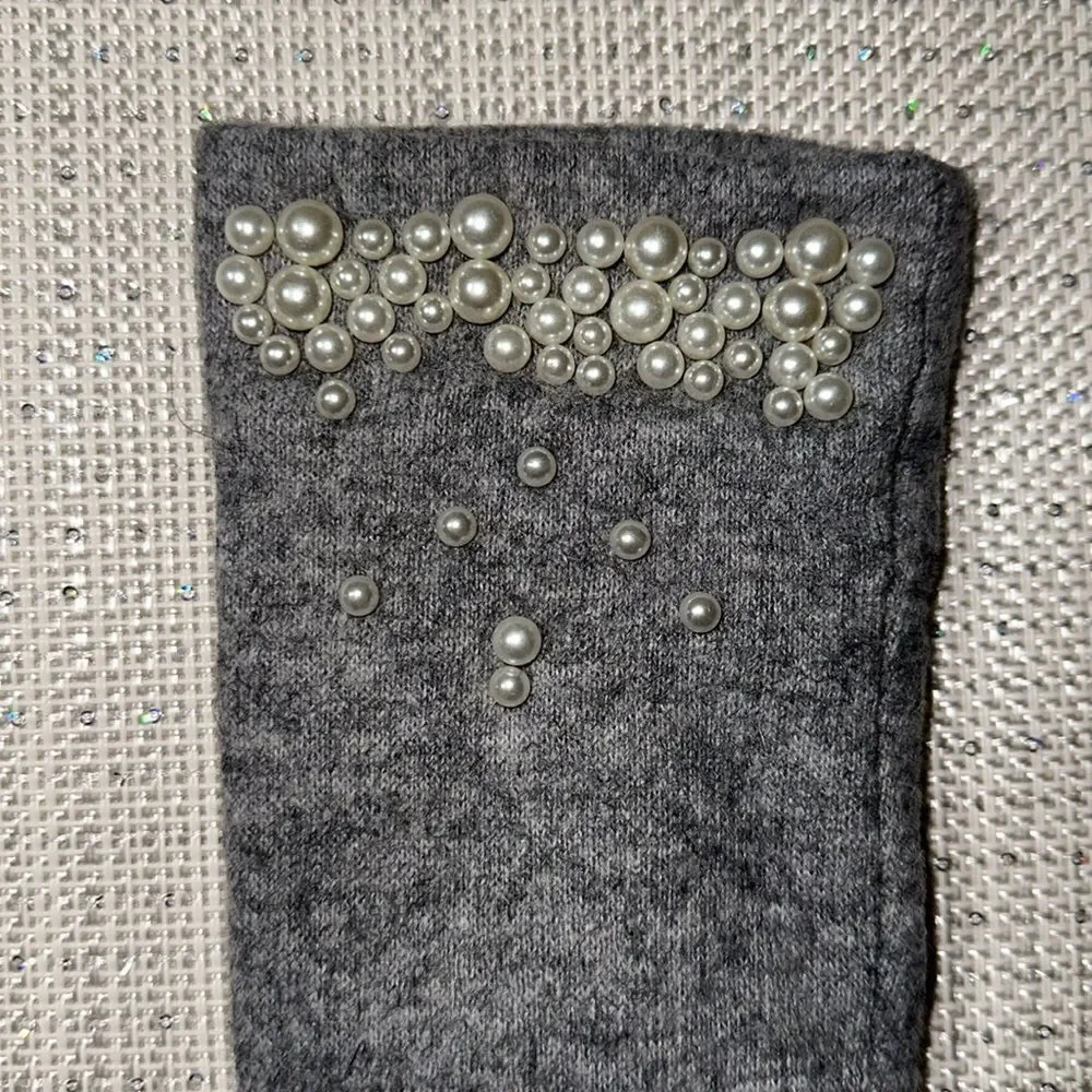 Gray Cashmere Blend Fine Knit Faux Pearl Beaded Fleece Lined E Tip Gloves